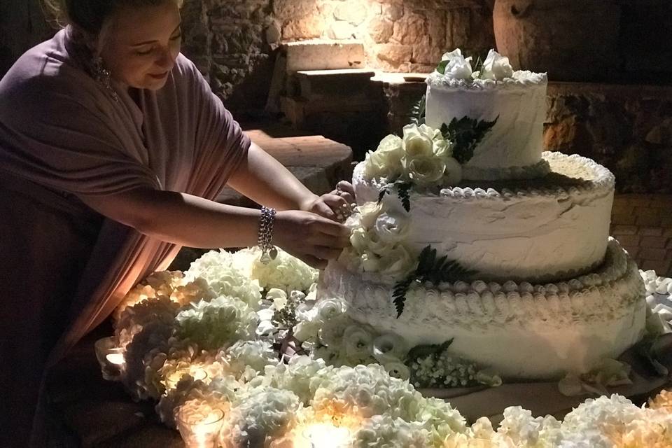 Preparzione wedding cake