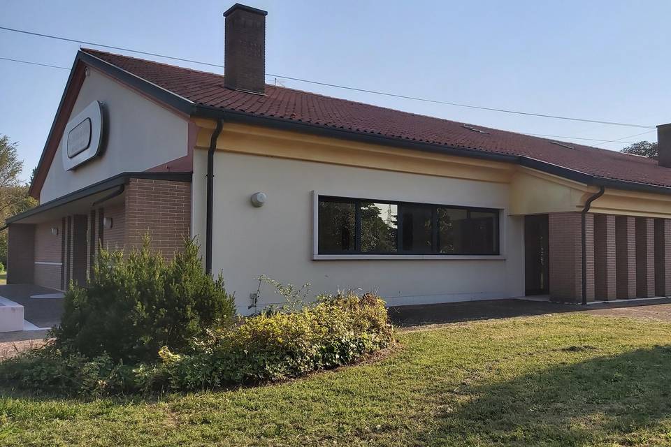 Esterno