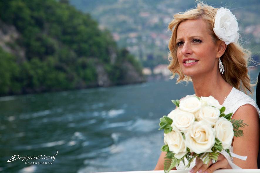 Sposa sul lago