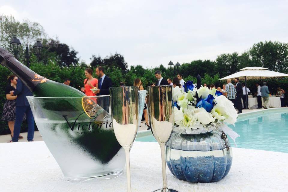 Aperitivo in Piscina