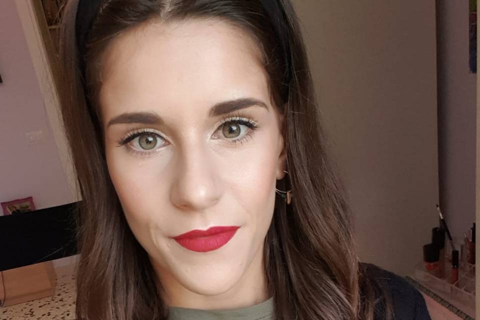 Simple but red