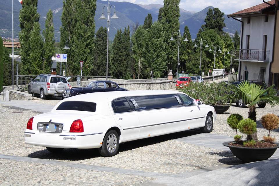 Lincoln Limousine