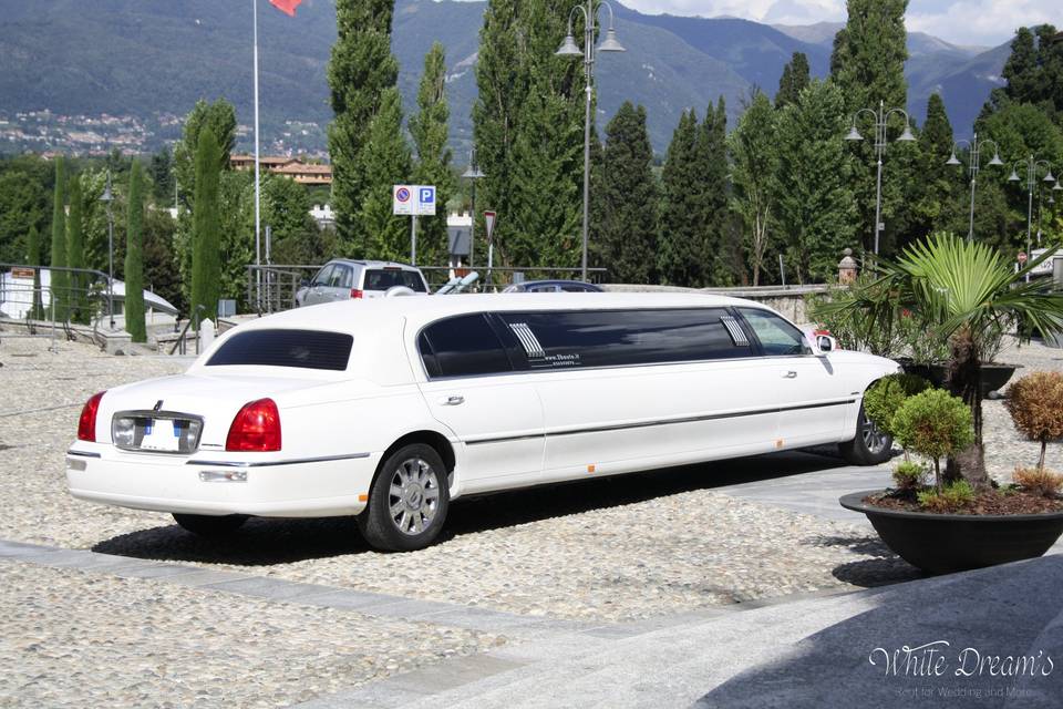 Lincoln Limousine