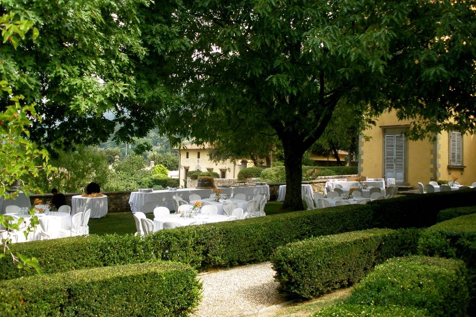 Pranzo all'ombra delle Querce