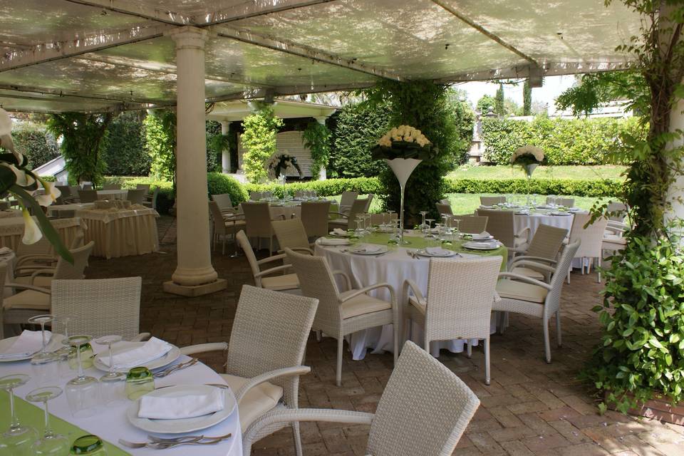 Aperitivo al gazebo del prato