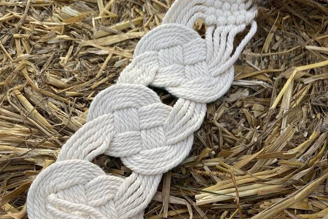 Josephine Knots