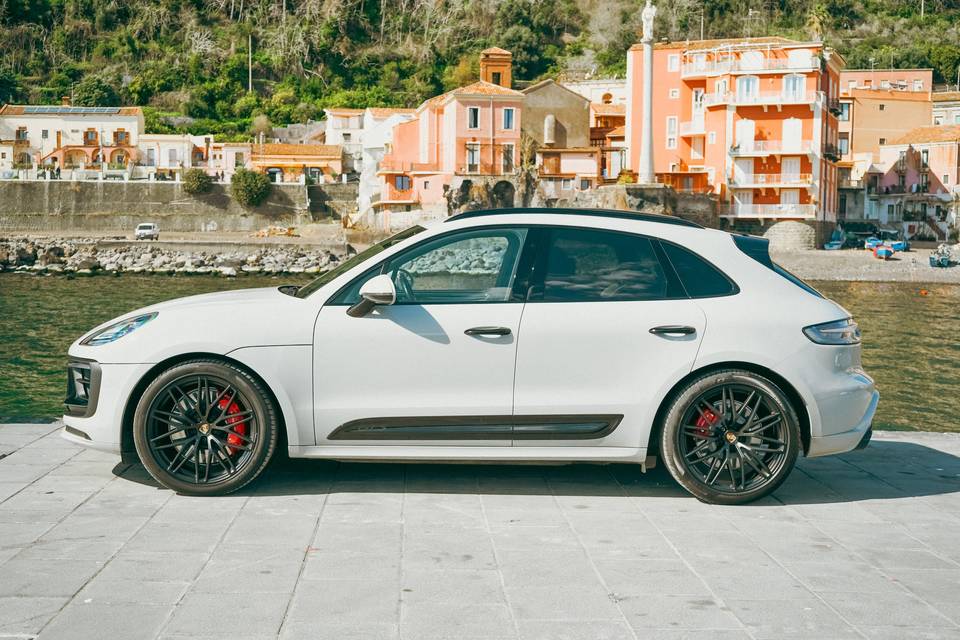 PORSCHE MACAN GTS