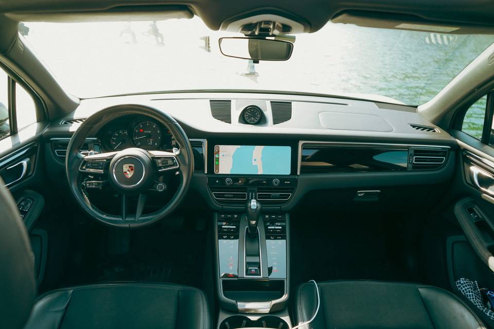 PORSCHE MACAN GTS