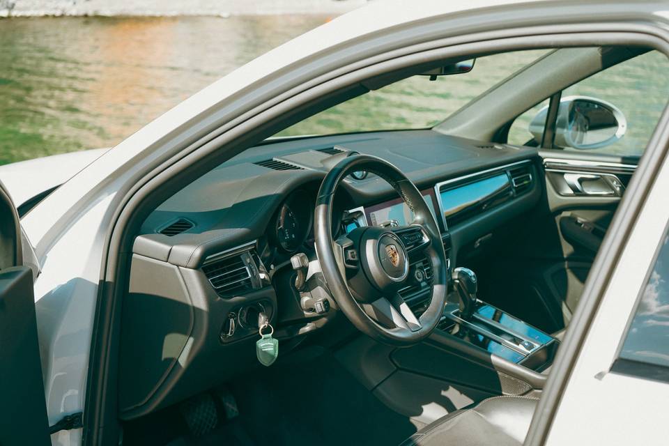 PORSCHE MACAN GTS