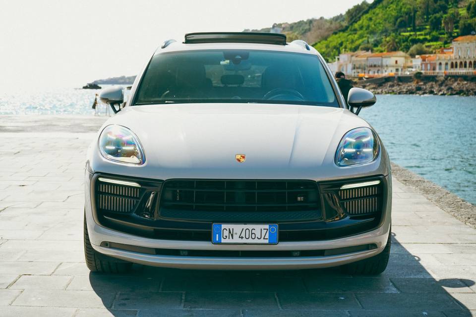 PORSCHE MACAN GTS