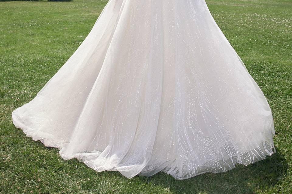 Pigal - pronovias ladybird