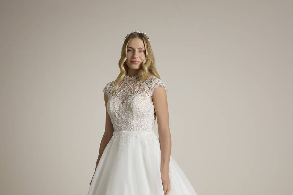 Pigal - pronovias ladybird