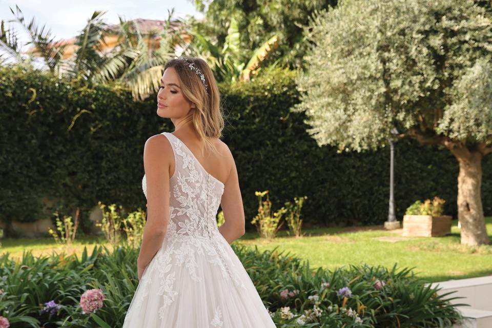 Pigal-pronovias ladybird nava