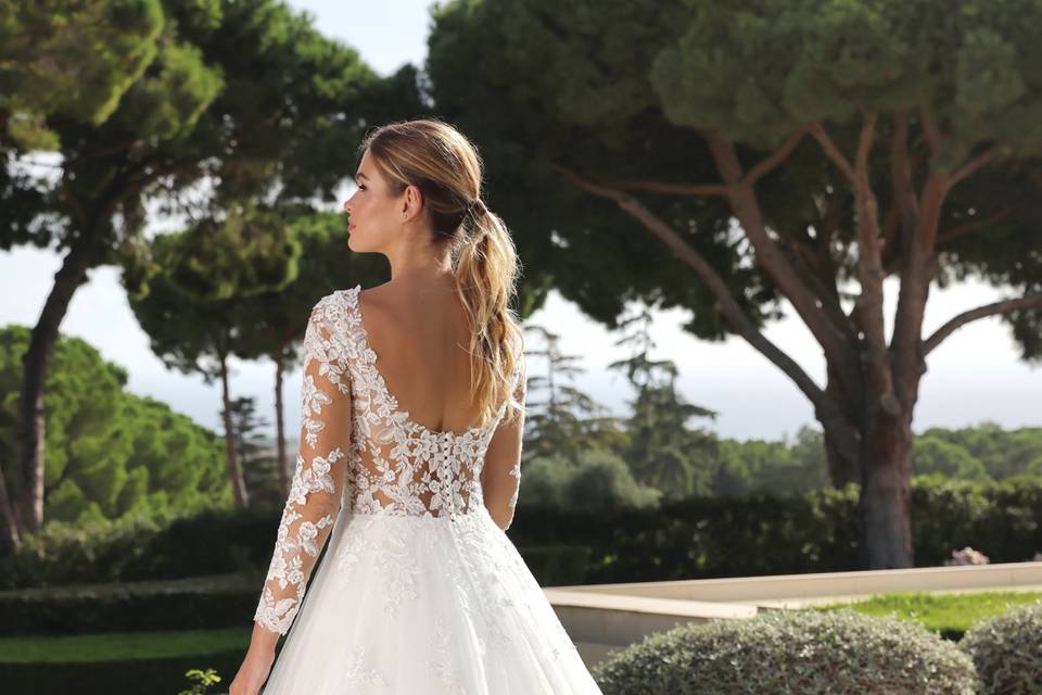 Pigal-pronovias ladybirdphilia