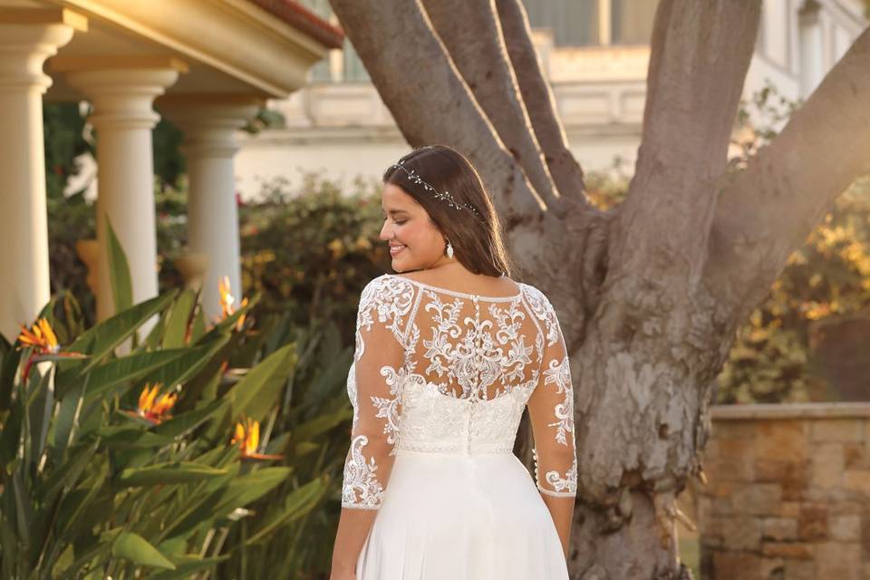 Pigal-pronovias ladybird rayna