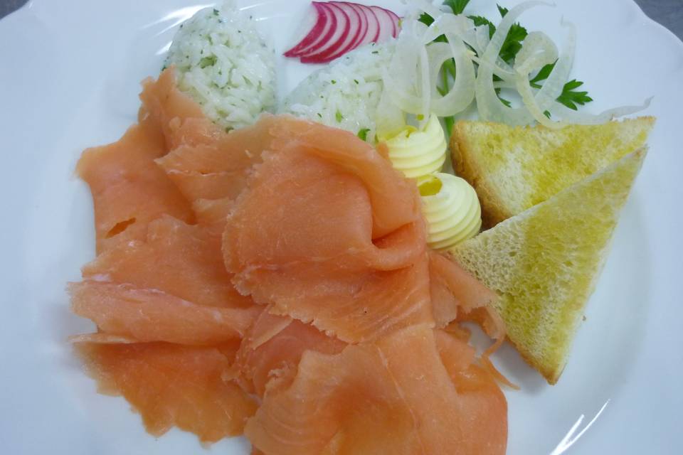 Salmone marinato