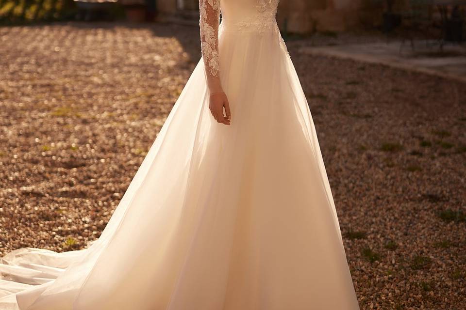 Wedding dress