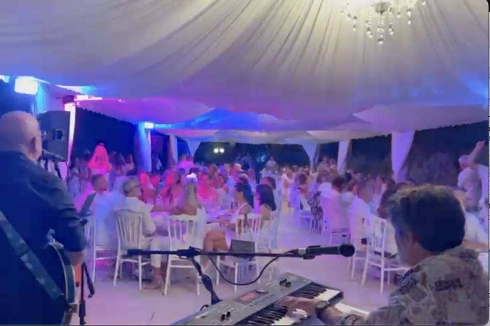 WHITE PARTY SUMMER 25