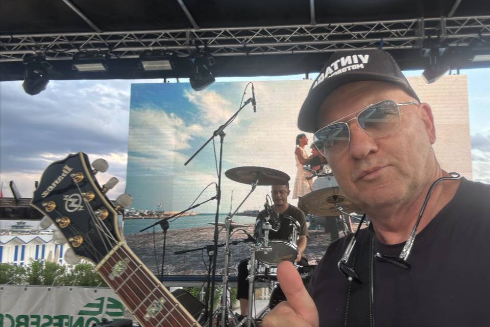 SOUND CHECK
