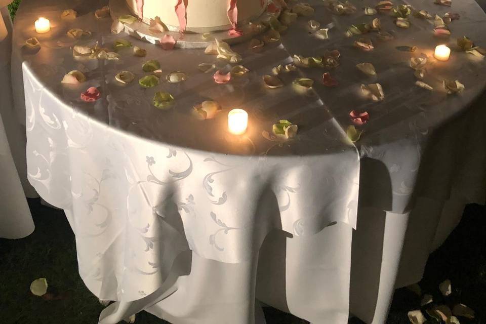 Torta con maschera
