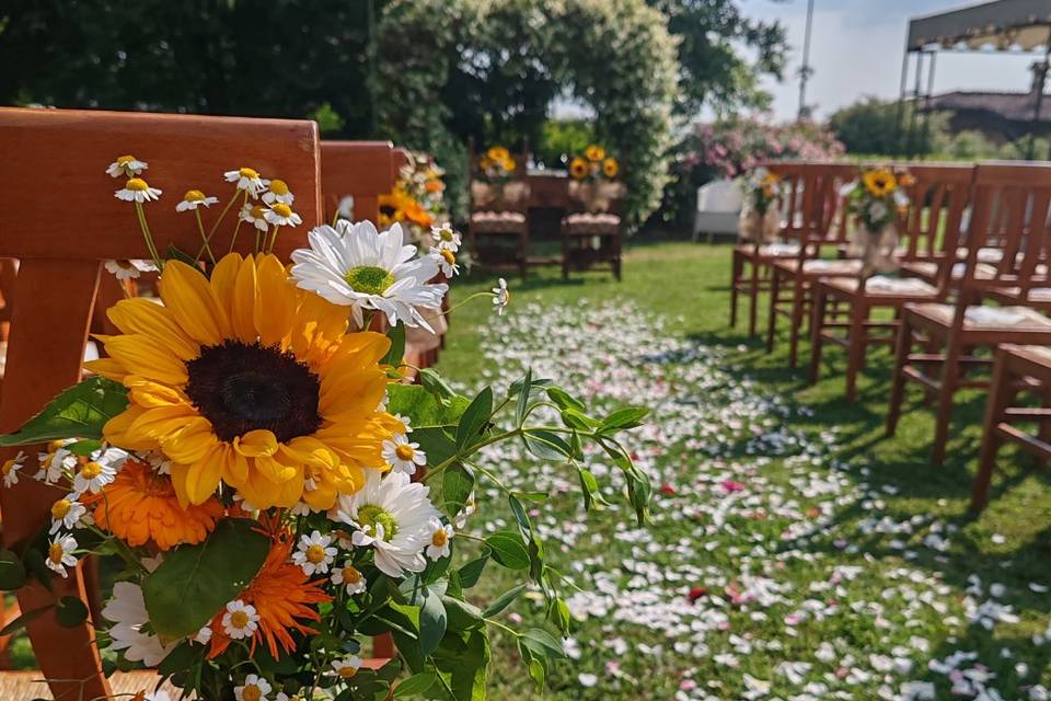 Cerimonia all'aperto Girasoli