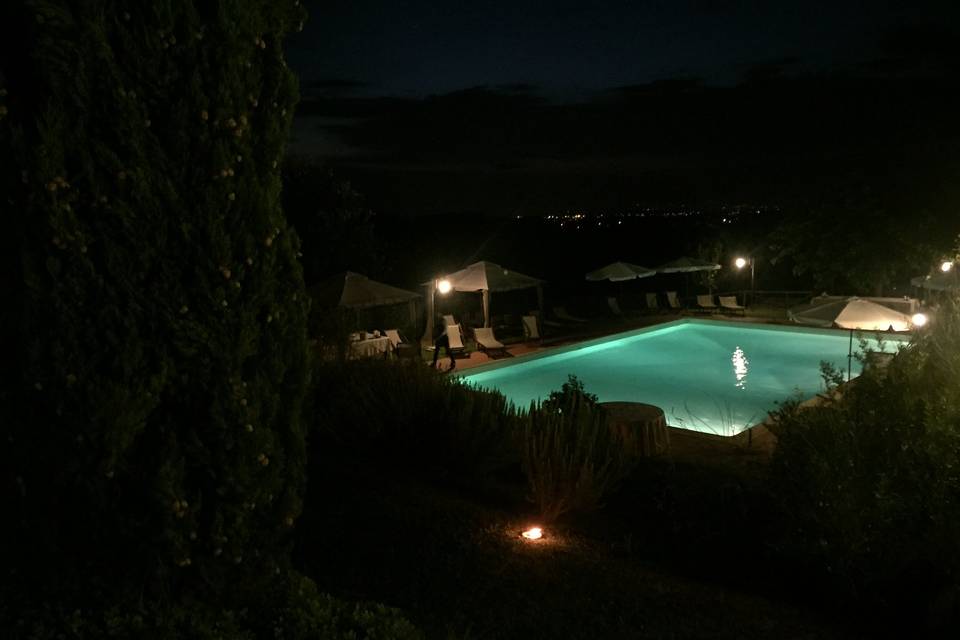 Foto Piscina Illuminata