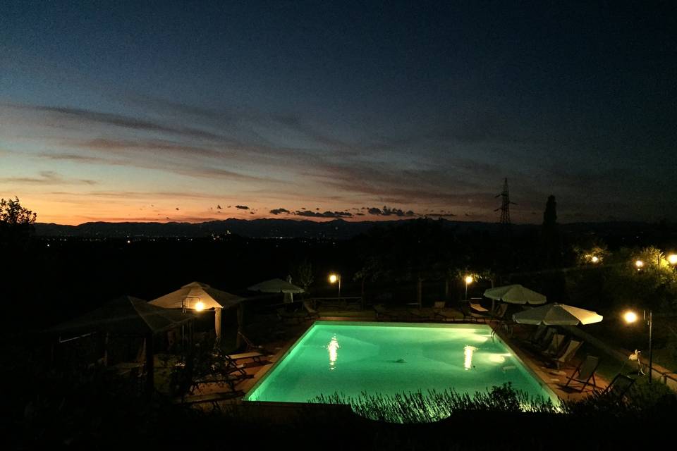 Piscina di notte