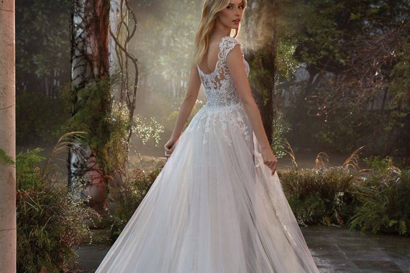 Colet by Nicole Sposa