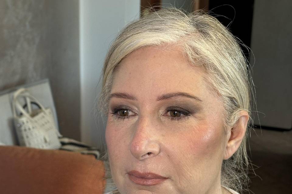 Full glam