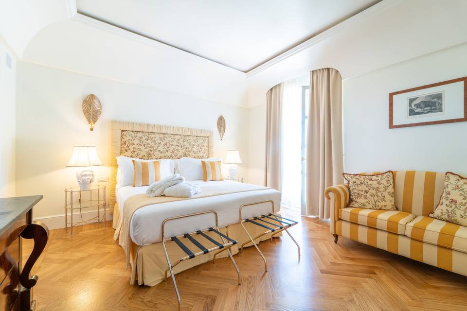 Corner Suite