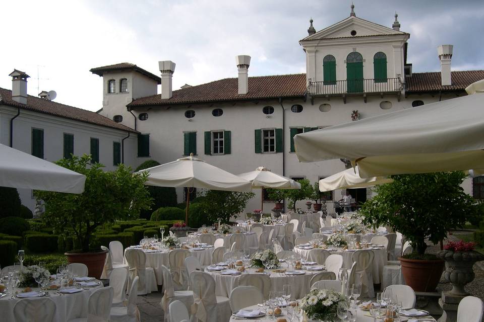 Pranzo in giardino