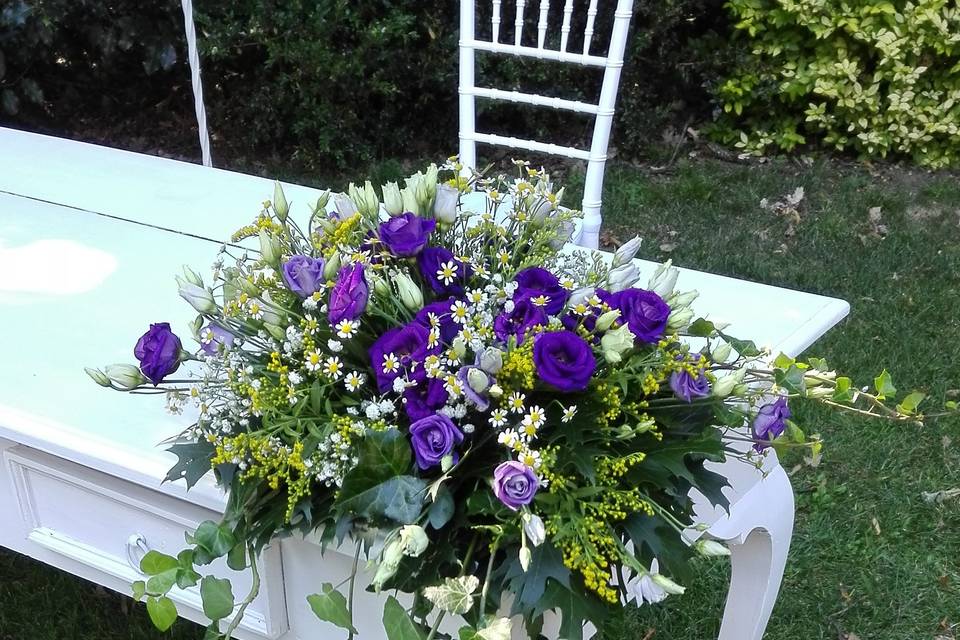 Bouquet giallo e viola