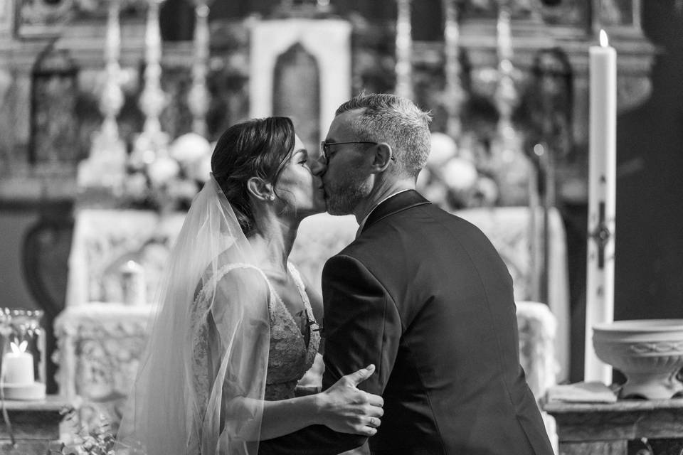 Lo sposo può baciare la sposa