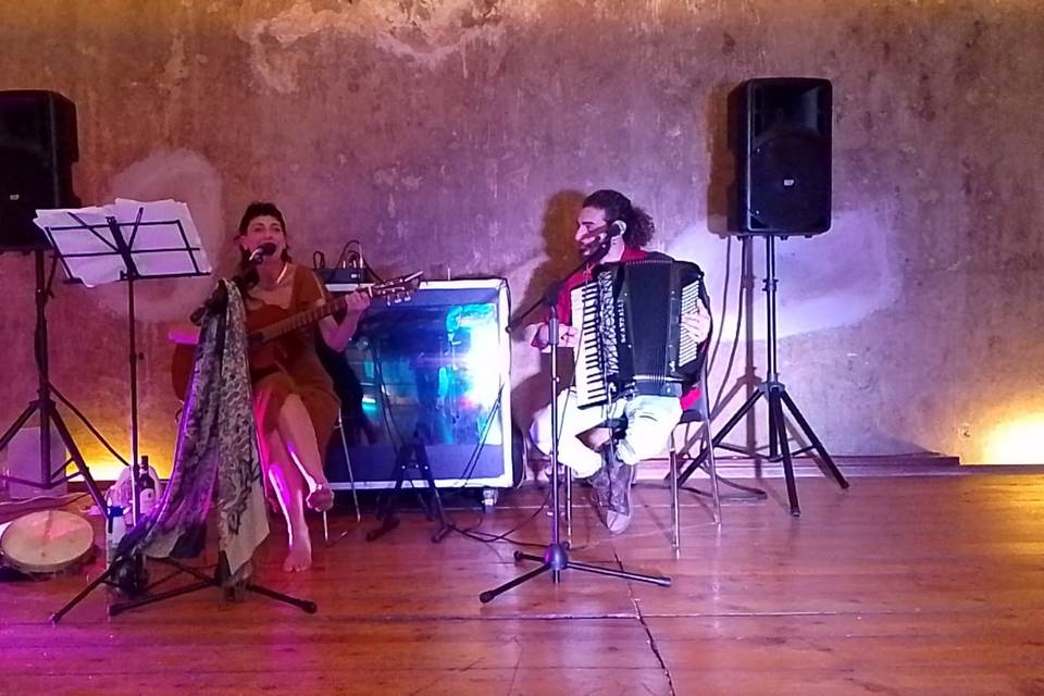 Musica popolare dal vivo