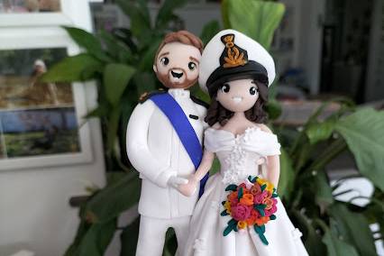 Cake topper h 18 cm base 15 cm