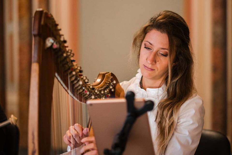 Vibrazioni Magiche - Eleonora Valeria Ornaghi