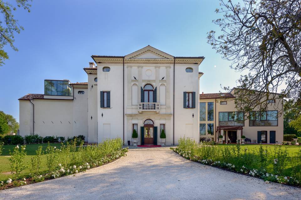 Entrata Villa