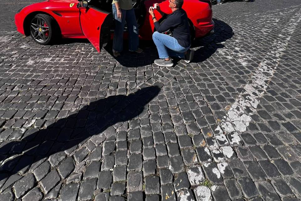 Proposta in Ferrari