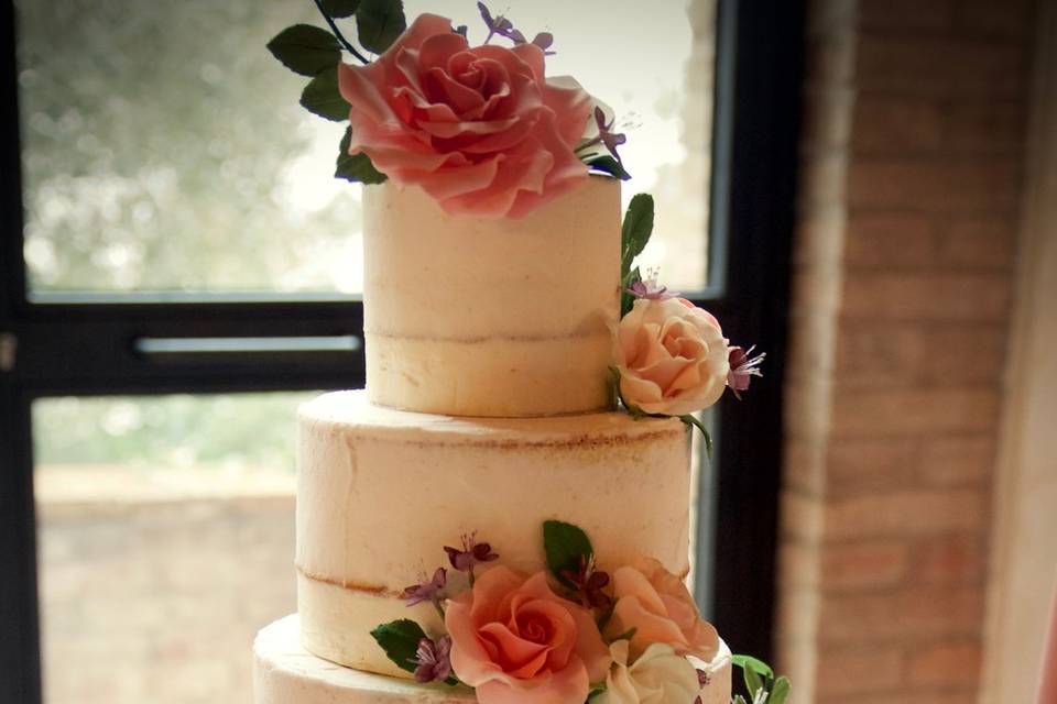 Iced cake& sugar flowers