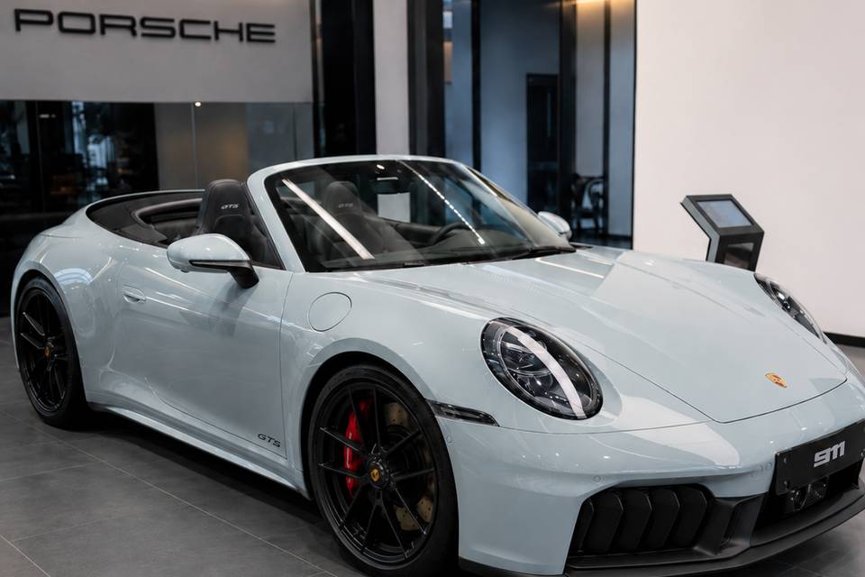 Celestina Luxury Car