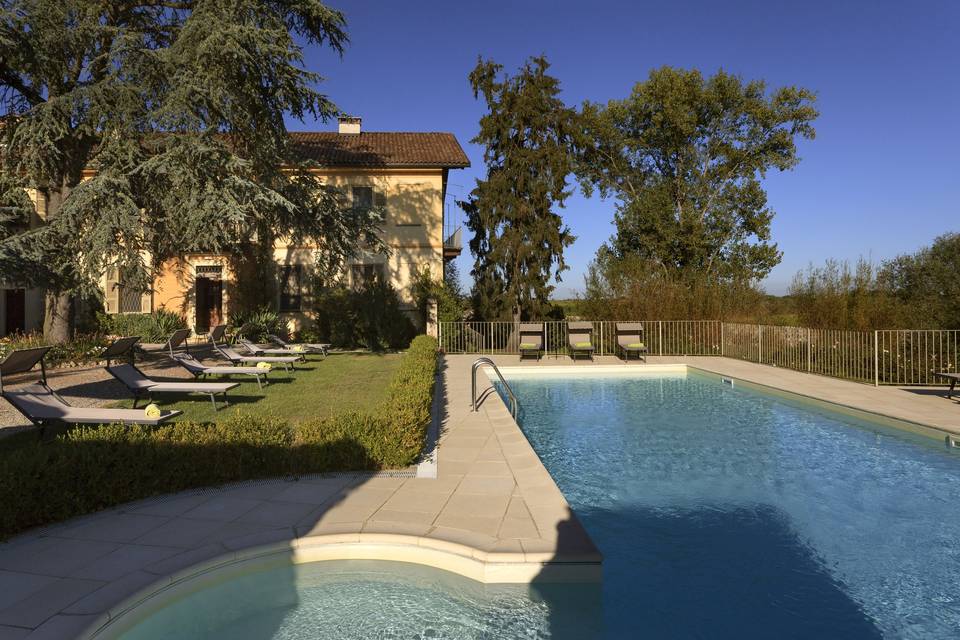 Borgo Ramezzana Country House