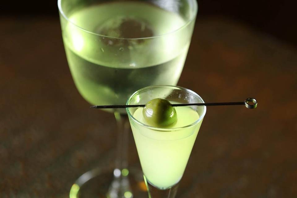 Cocktail bar