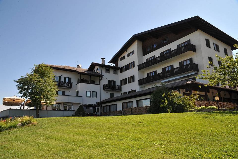 Esterni
