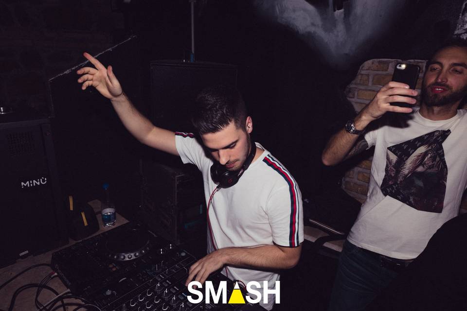 In console Smash