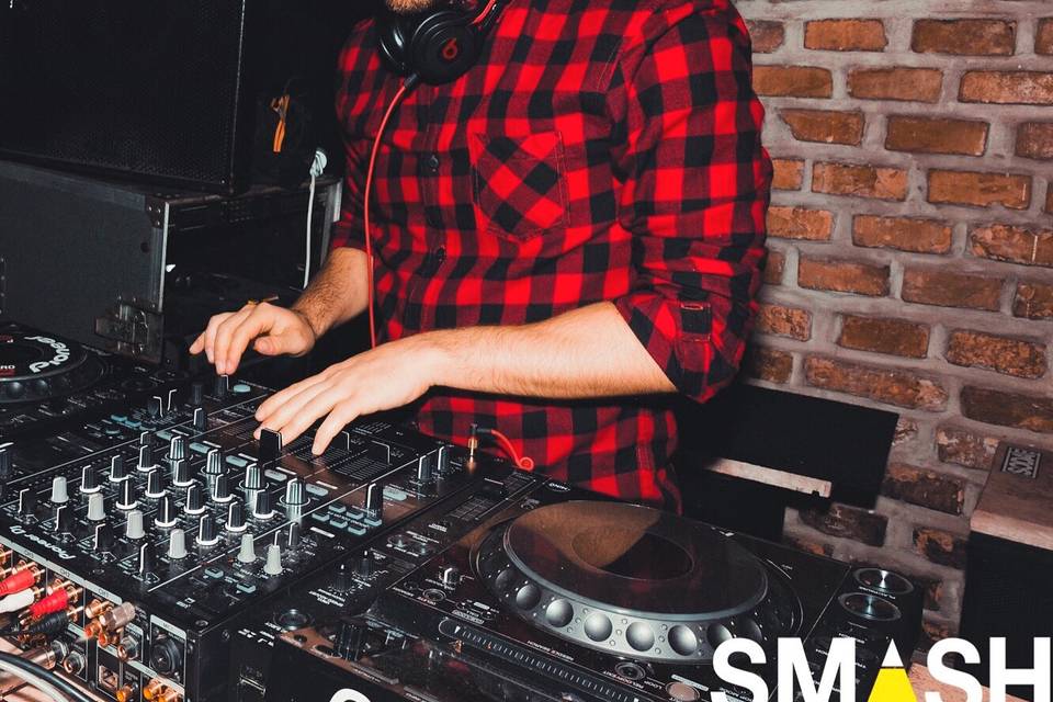 Serata Smash