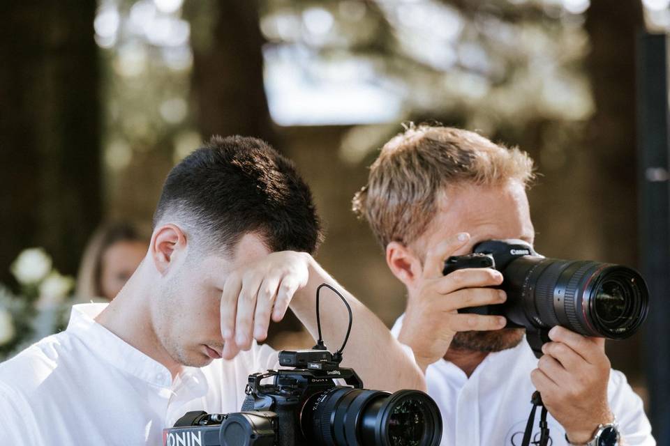 operatori_con_attrezzatura_video_e