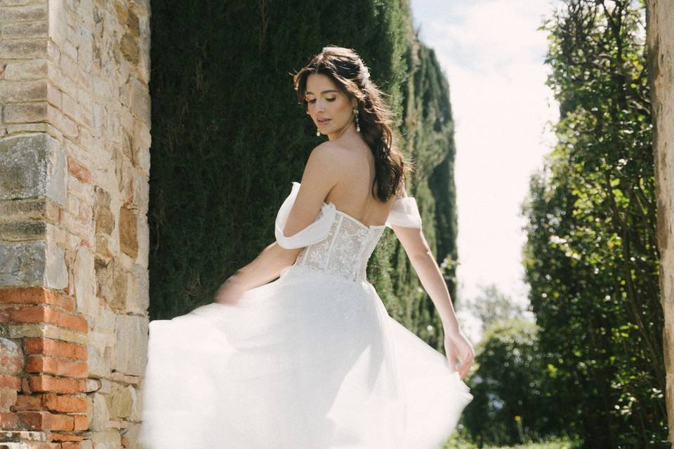Bride spinning around