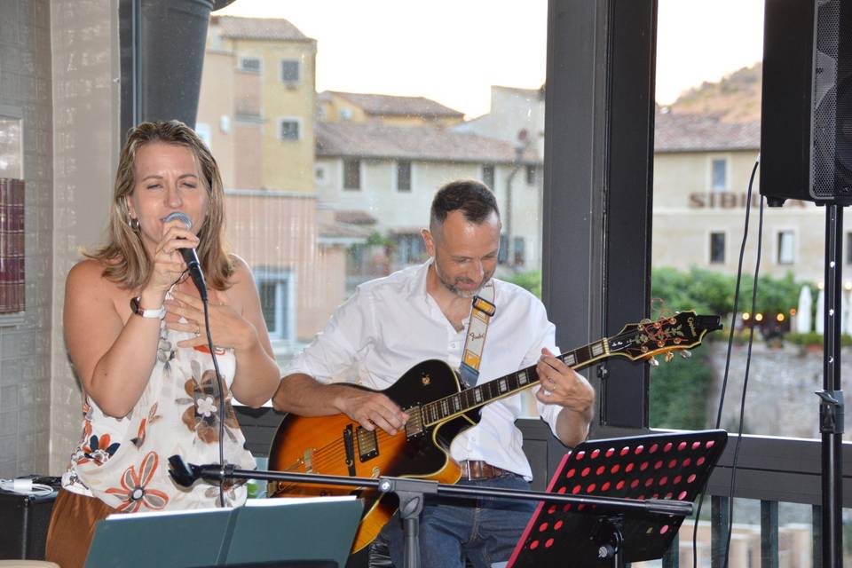 In duo