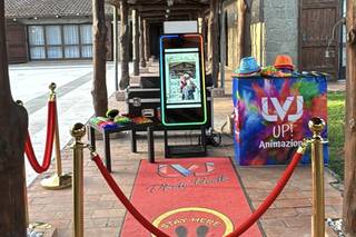 LvL Photobooth & Selfie Mirror