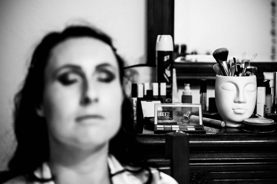 Make up- foligno
